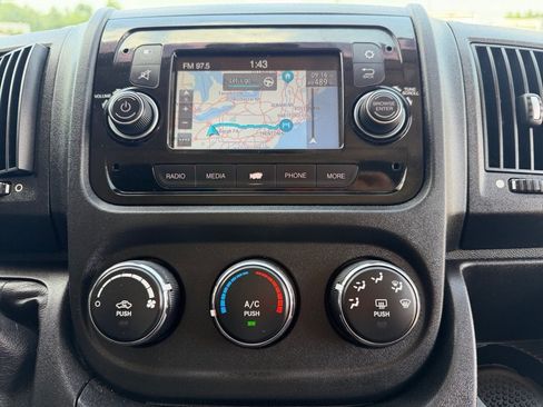 Used 2018 RAM ProMaster 2500 FWD image 17