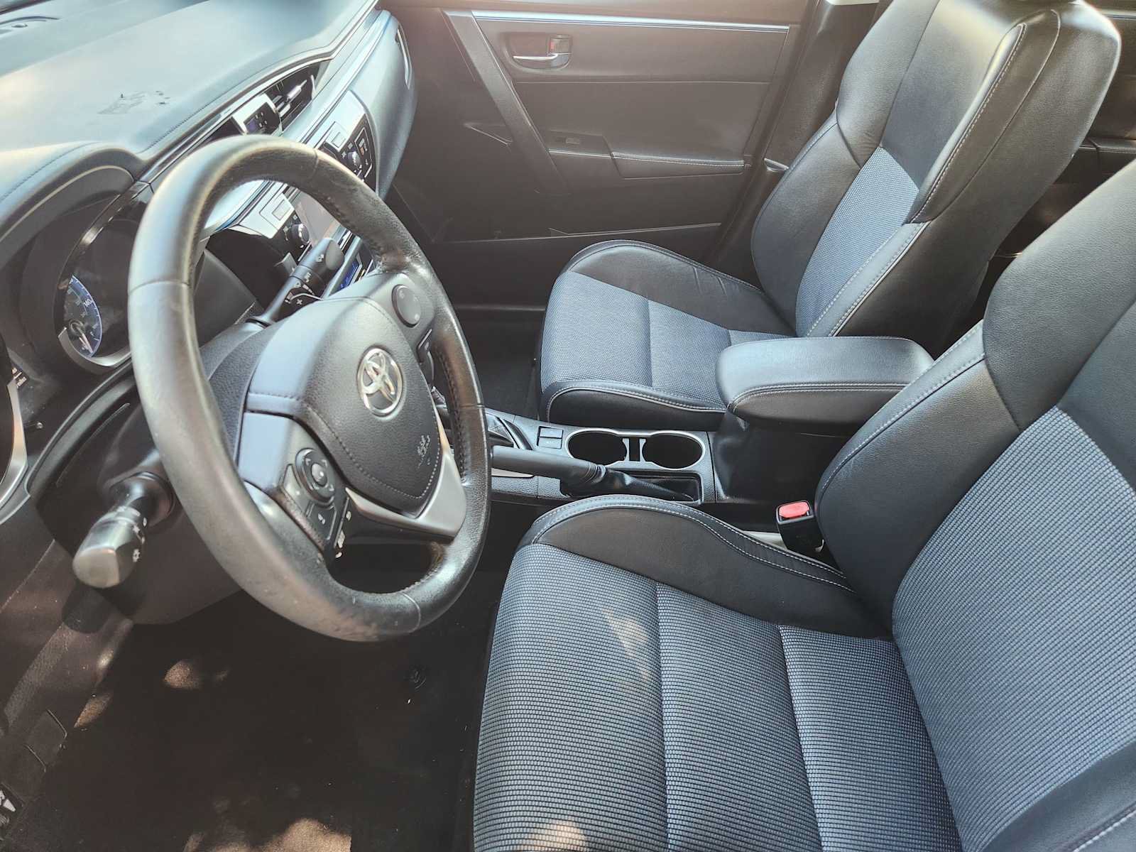 Used 2015 Toyota Corolla S FWD image 13