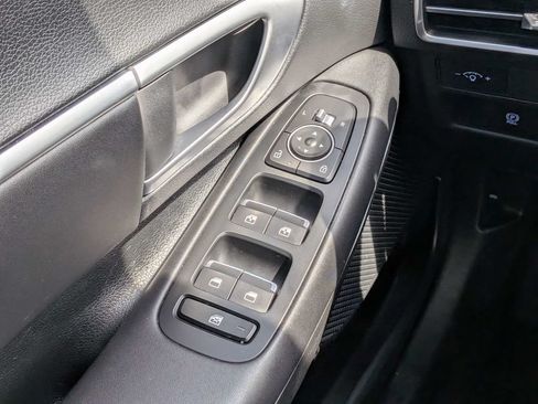 Used 2025 Hyundai Sonata SEL FWD image 18