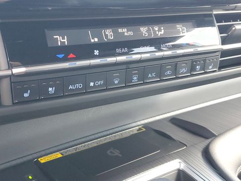 Certified 2023 Toyota Sienna XSE image 35