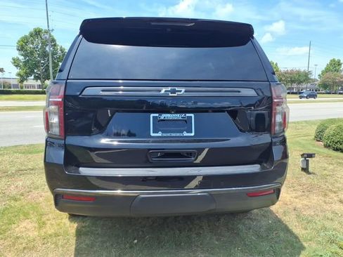 Used 2021 Chevrolet Tahoe Z71 AWD/4WD image 2