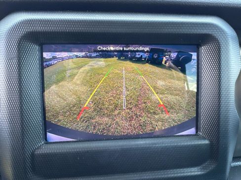 Used 2019 Jeep Wrangler Unlimited Sport S image 22