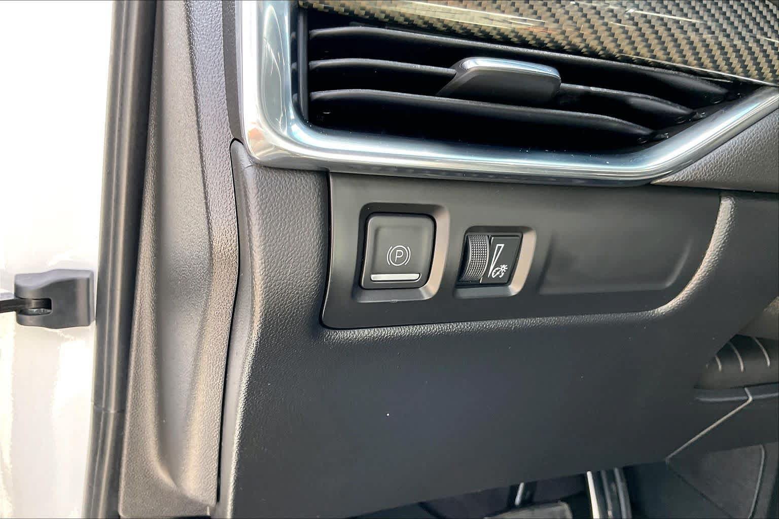 Used 2019 Cadillac XT4 Sport w/ Driver Awareness Package FWD image 14