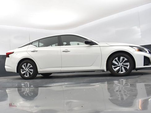 New 2025 Nissan Altima 2.5 S image 34