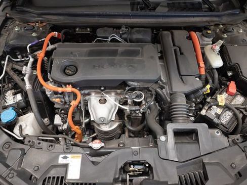 Used 2024 Honda Accord Sport image 3