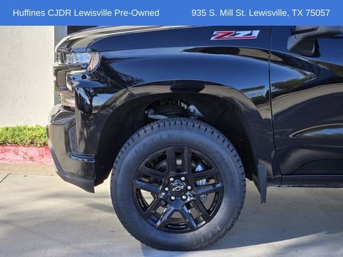 Used 2022 Chevrolet Silverado 1500 LT Trail Boss image 8