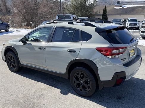 Used 2023 Subaru Crosstrek 2.0i Premium w/ Popular Package #3 image 7