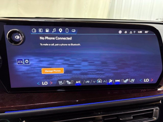 Used 2025 Chevrolet Traverse RS AWD/4WD image 49