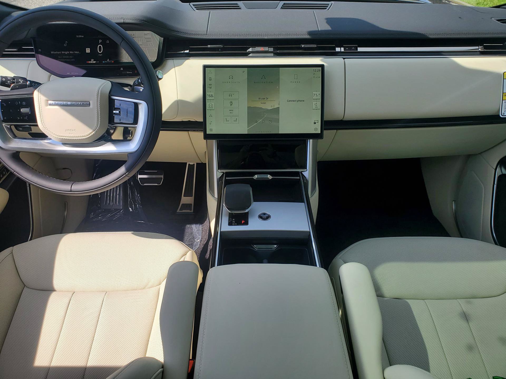 New 2026 Land Rover Range Rover SE AWD/4WD image 15