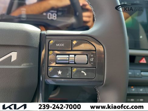New 2027 Kia Seltos S FWD image 23