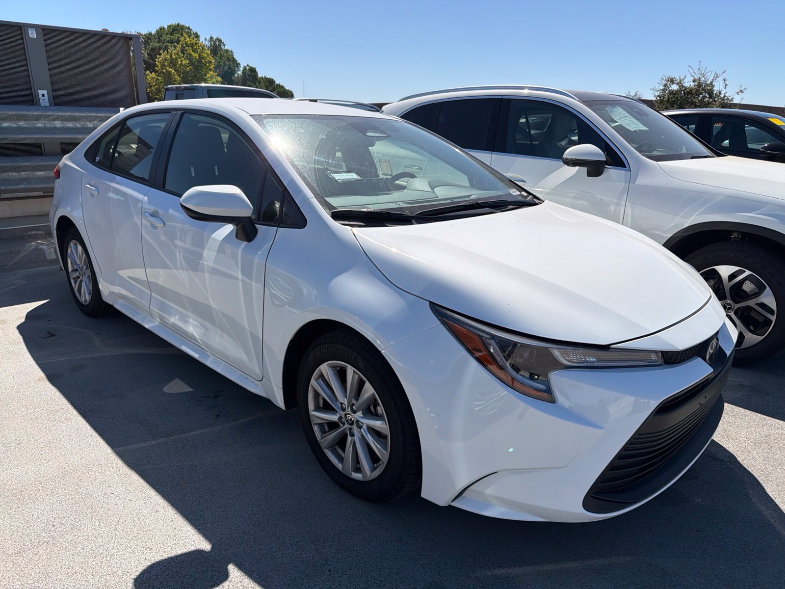 Used 2026 Toyota Corolla LE w/ LE Premium Package FWD image 1