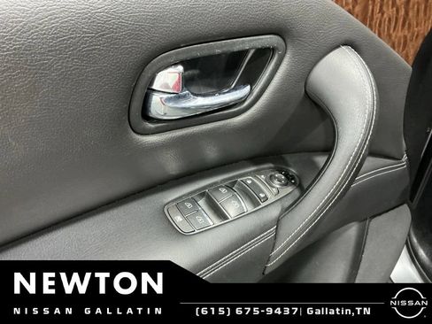 Used 2017 Nissan Armada SV w/ Driver Package RWD image 38