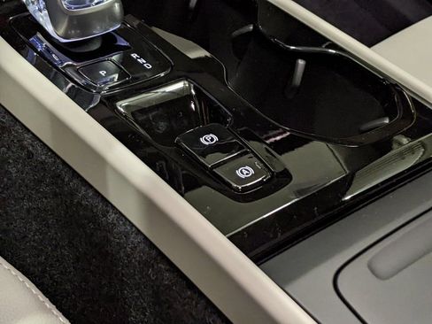 New 2026 Volvo XC40 B5 Ultra w/ Climate Package image 20