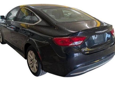 Used 2016 Chrysler 200 Limited FWD image 3