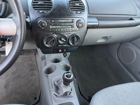 Used 2000 Volkswagen Beetle GL image 11