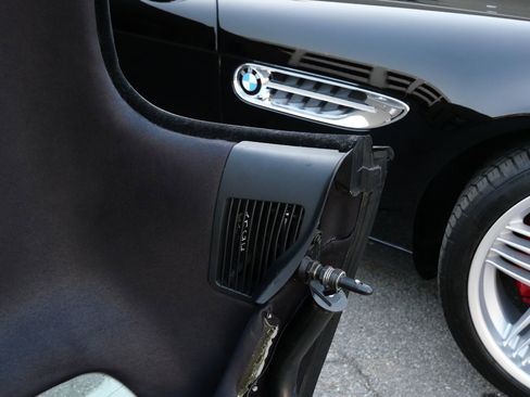 Used 2001 BMW Z8 RWD image 47
