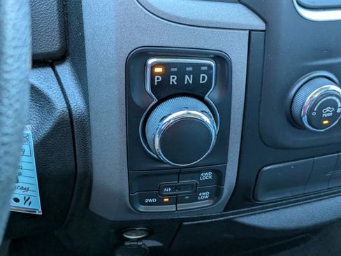 Used 2019 RAM 1500 Express AWD/4WD image 12