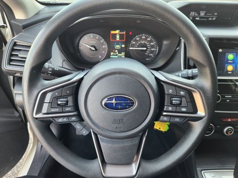 Used 2023 Subaru Crosstrek 2.0i image 9