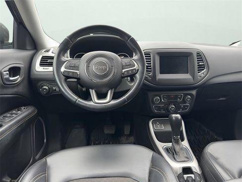 Used 2020 Jeep Compass Latitude image 13