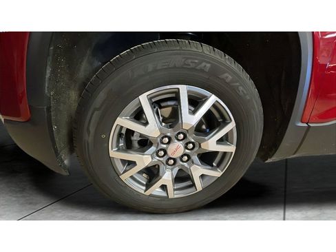 Used 2023 GMC Acadia SLT AWD/4WD image 21
