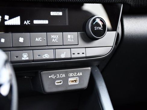New 2026 Subaru Outback Limited AWD/4WD image 14