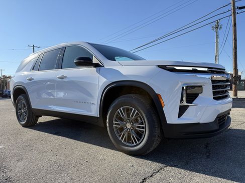 New 2026 Chevrolet Traverse LT image 6