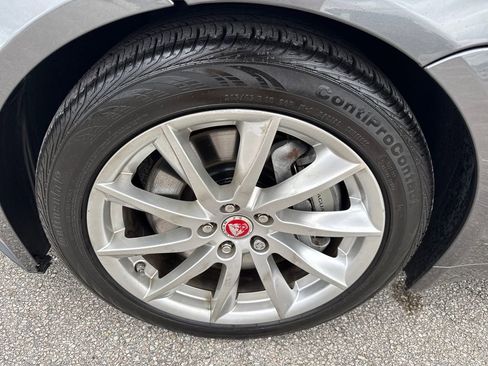 Used 2016 Jaguar F-TYPE Convertible image 11