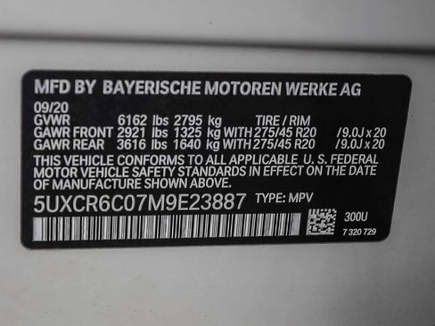 Used 2021 BMW X5 xDrive40i w/ Executive Package image 29