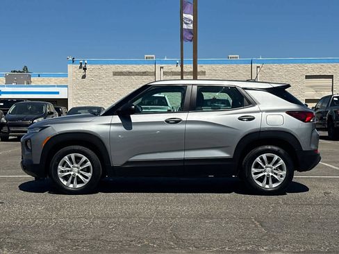 Used 2023 Chevrolet TrailBlazer LS FWD image 6