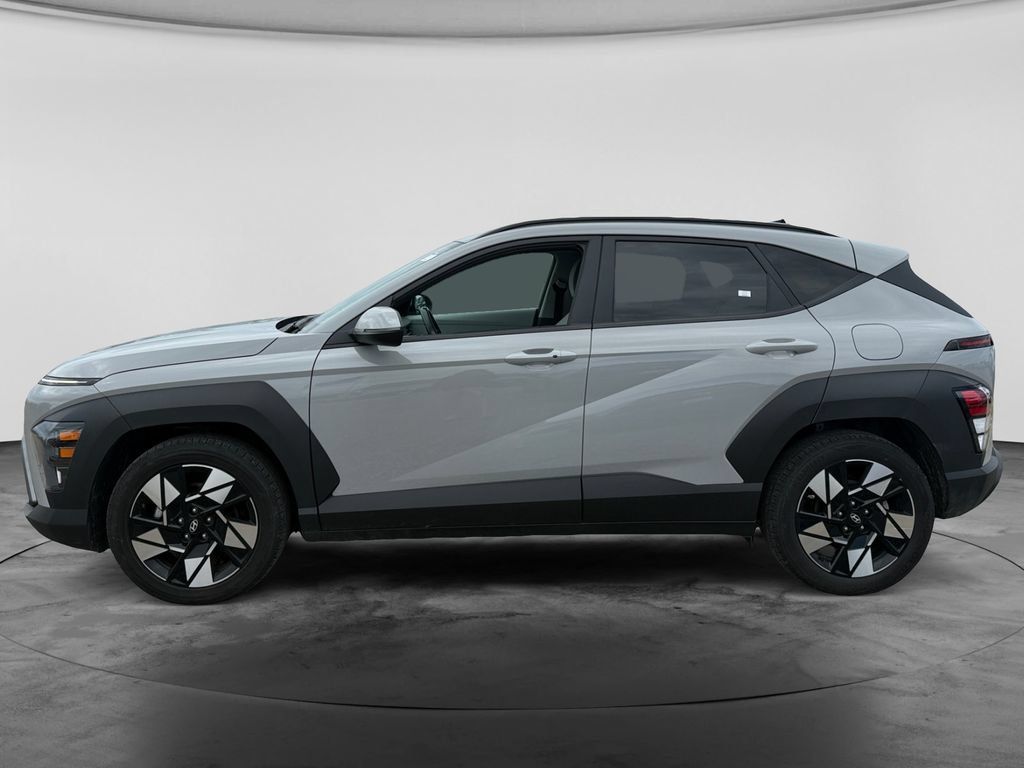 Used 2024 Hyundai Kona SEL FWD image 5