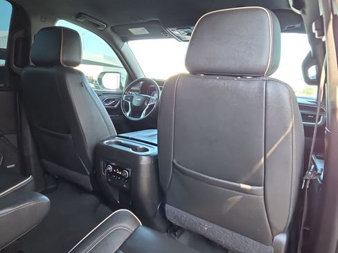Used 2022 Chevrolet Tahoe Premier AWD/4WD image 16