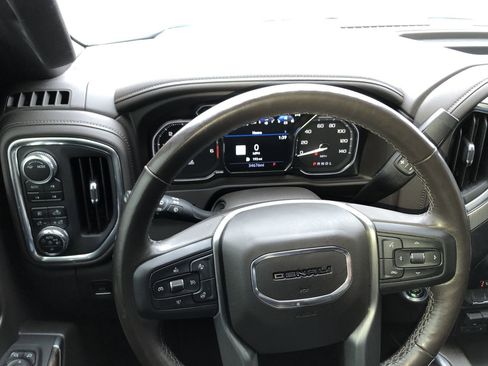 Used 2022 GMC Sierra 1500 Denali w/ Denali Reserve Package image 18