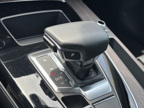 Used 2025 Audi Q5 2.0T Premium AWD/4WD image 26