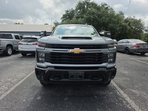 Used 2024 Chevrolet Silverado 2500 Custom w/ Custom Convenience Package AWD/4WD image 8