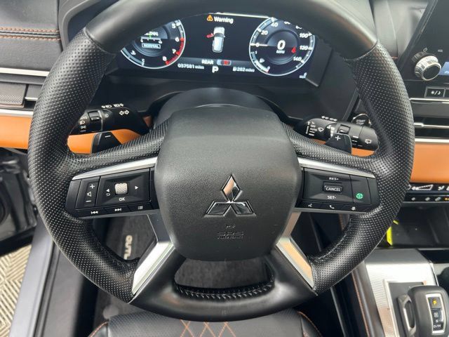 Used 2022 Mitsubishi Outlander SEL AWD/4WD image 19