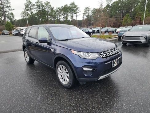 Used 2019 Land Rover Discovery Sport HSE image 1