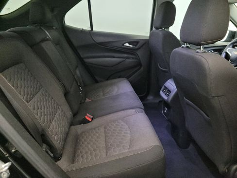 Used 2021 Chevrolet Equinox LT image 19