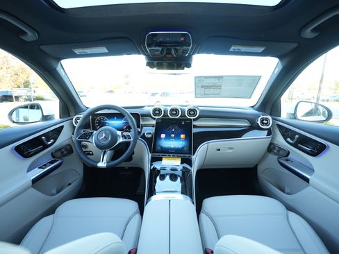 New 2026 Mercedes-Benz GLC 300 4MATIC image 18
