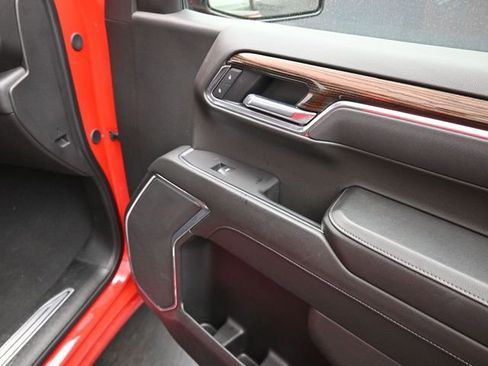 Used 2025 Chevrolet Silverado 1500 LT image 23