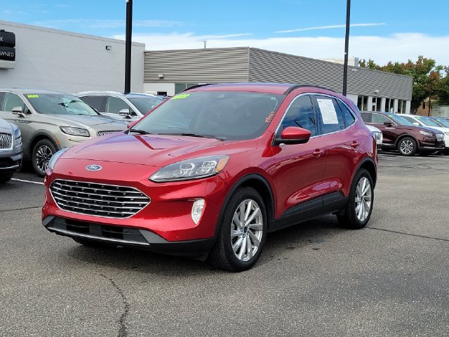 Used 2022 Ford Escape Titanium w/ Titanium Elite Package AWD/4WD image 2