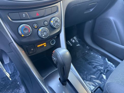 Used 2017 Chevrolet Trax LS FWD image 13