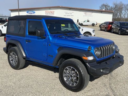 Used 2025 Jeep Wrangler Sport image 2