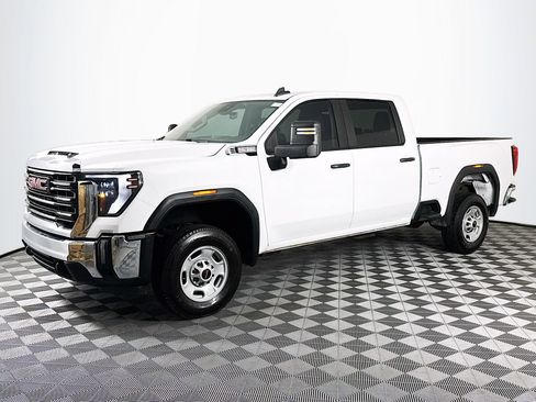 Used 2024 GMC Sierra 2500 Pro w/ Convenience Package image 4