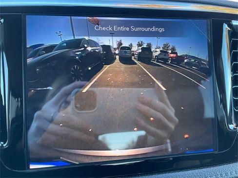 Used 2019 Chrysler Pacifica Limited image 32