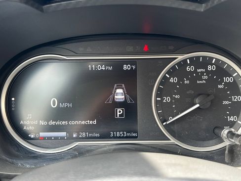 Used 2025 Nissan Versa SR w/ Trunk Package FWD image 15