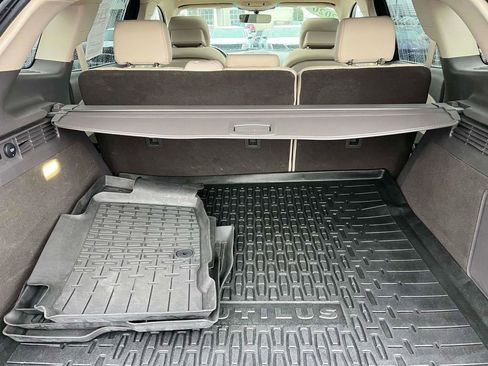 Used 2020 Lincoln Nautilus Reserve w/ Equipment Group 201A image 7