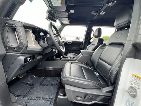 Certified 2025 Ford Bronco Outer Banks AWD/4WD image 28