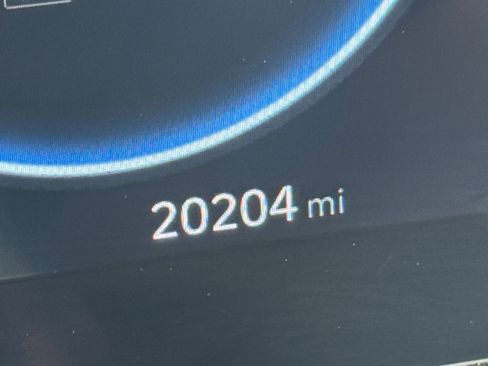 Used 2025 Hyundai Elantra Limited image 41