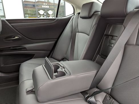 Used 2022 Lexus ES 350 w/ Premium Package FWD image 36