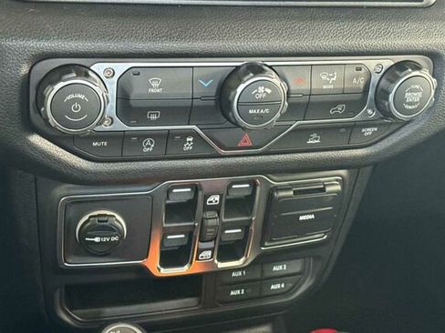 New 2026 Jeep Gladiator Sport AWD/4WD image 16